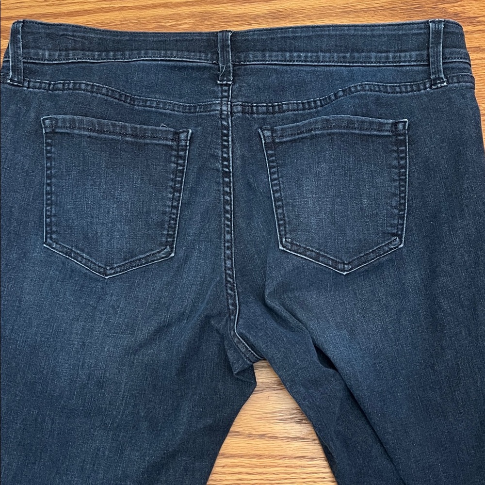 NWOT Liz Claiborne Classic Skinny Jeans - Picture 4 of 5